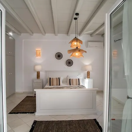 Cavos Paros Two-bedroom With Private Pool & Jacuzzi *