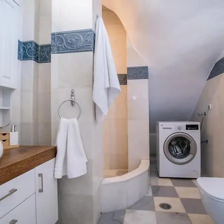 펜션 Cavos Paros Two-bedroom With Private Pool & Jacuzzi *