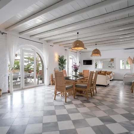 펜션 Cavos Paros Two-bedroom With Private Pool & Jacuzzi