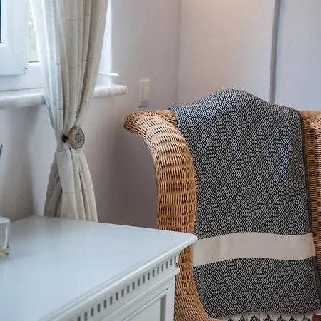 펜션 Cavos Paros Two-bedroom With Private Pool & Jacuzzi Alikí