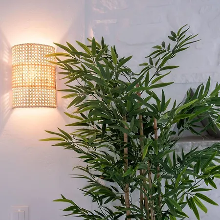 Cavos Paros Two-bedroom With Private Pool & Jacuzzi 펜션 Alikí