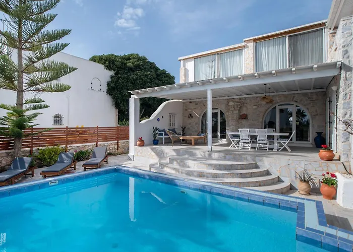 Cavos Paros Two-bedroom With Private Pool & Jacuzzi Hébergement de vacances *