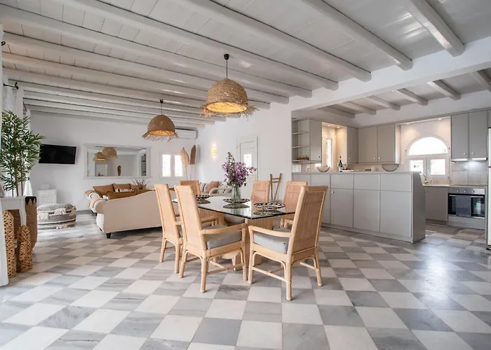 Cavos Paros Two-bedroom With Private Pool & Jacuzzi *