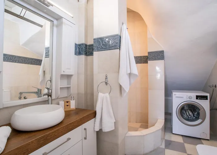 Hébergement de vacances Cavos Paros Two-bedroom With Private Pool & Jacuzzi