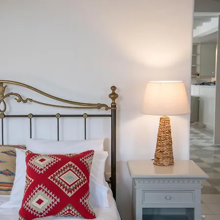 Holiday home Cavos Paros Two-bedroom With Private Pool & Jacuzzi Aliki (Paros)