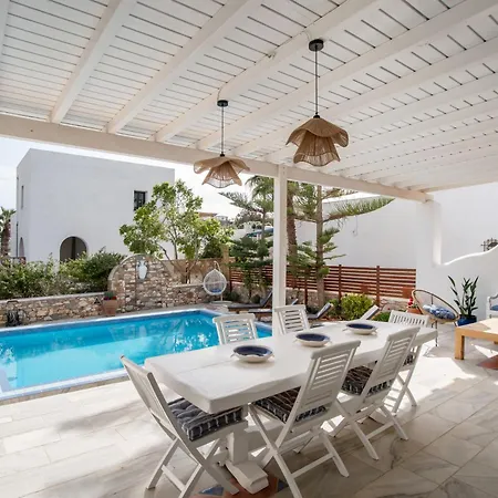 Cavos Paros Two-bedroom With Private Pool & Jacuzzi Holiday home *