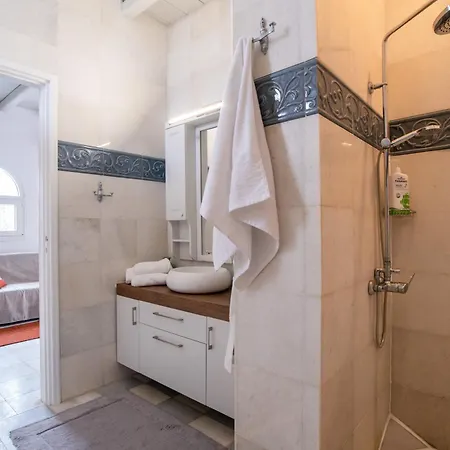 Cavos Paros Two-bedroom With Private Pool & Jacuzzi Holiday home Aliki (Paros)