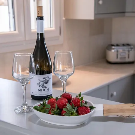 Cavos Paros Two-bedroom With Private Pool & Jacuzzi *