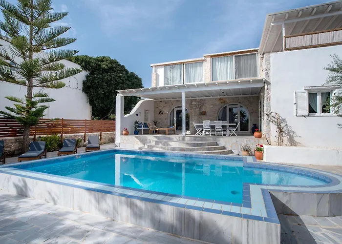 Cavos Paros Two-bedroom With Private Pool & Jacuzzi