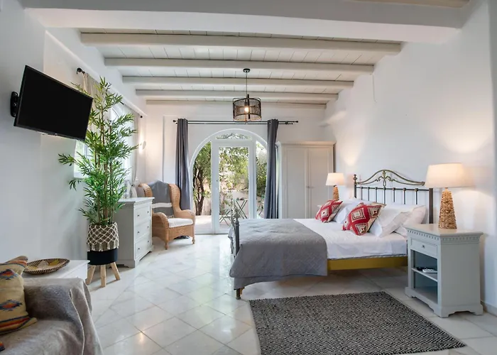 Cavos Paros Two-bedroom With Private Pool & Jacuzzi Сasa de vacaciones *